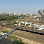Sky: Soothing Oasis Near Balewadi High Street