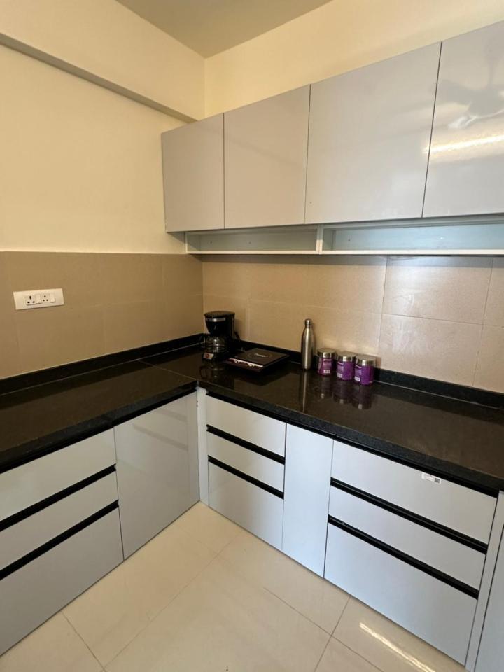 Sky: Soothing Oasis Near Balewadi High Street Homestay Pune