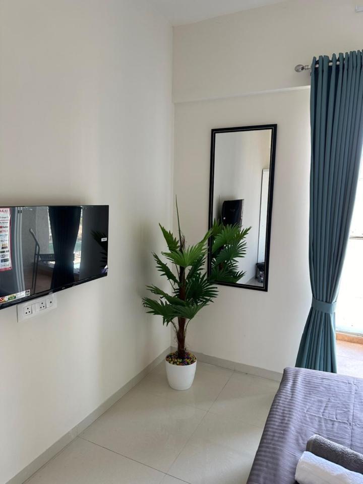 Sky: Soothing Oasis Near Balewadi High Street Pune