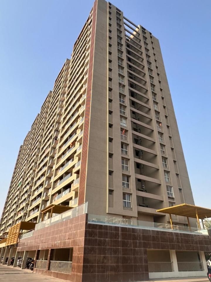 Sky: Soothing Oasis Near Balewadi High Street *