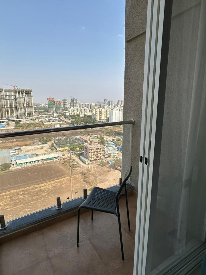 Sky: Soothing Oasis Near Balewadi High Street *