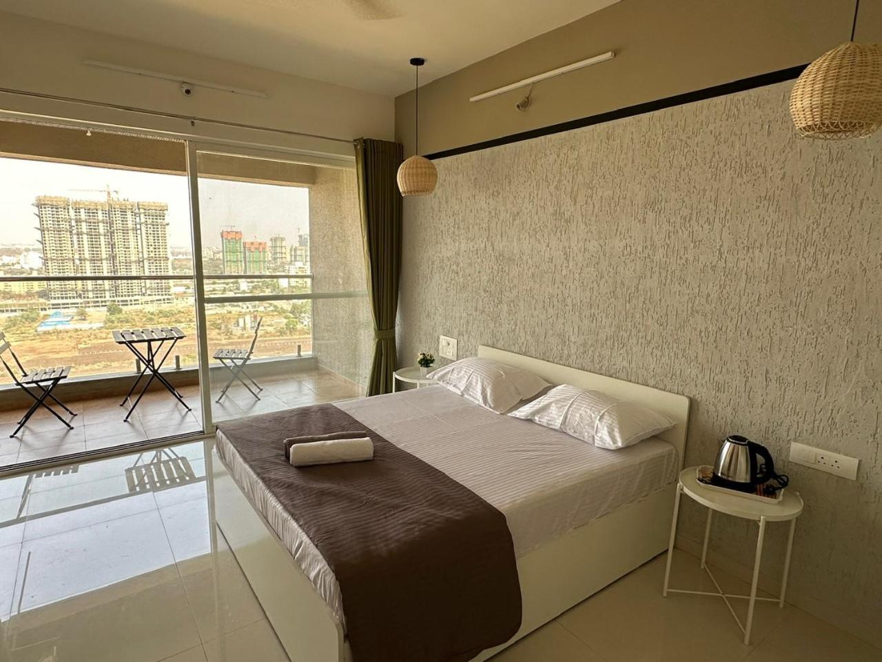 Homestay Sky: Soothing Oasis Near Balewadi High Street